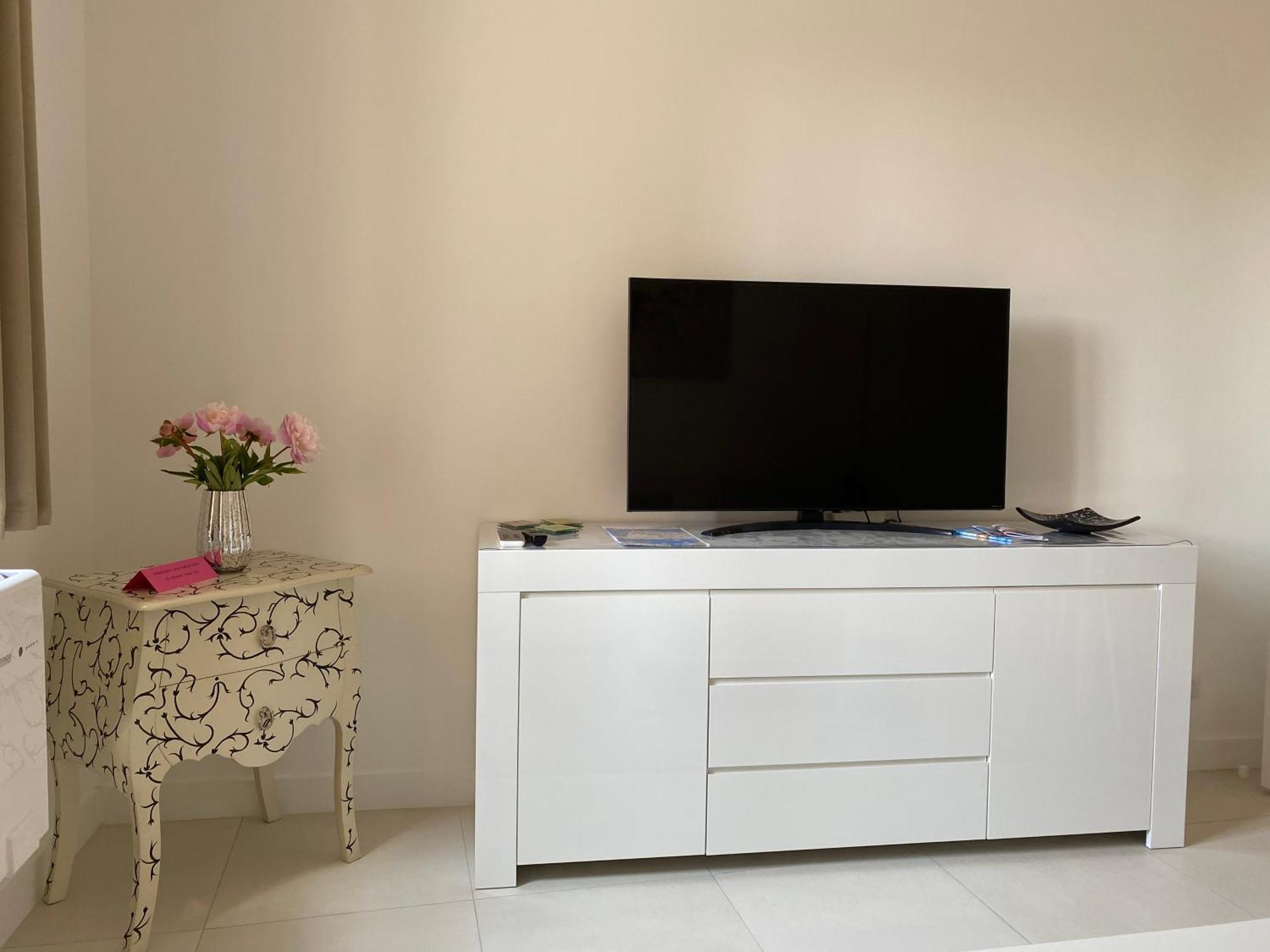 Hello 2 Pieces “Renove Et Climatise “ Vieil Antibes Apartment Exterior photo